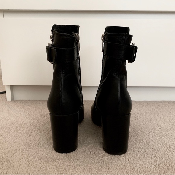 🖤 TOPSHOP Mega Booties 🖤 - Picture 3 of 4